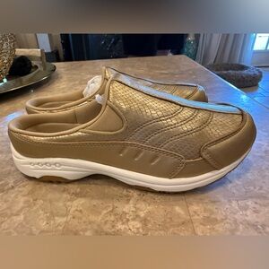 Easy Spirit Travel Time Women's Slip-On Sneakers in Metallic Gold and White 8M